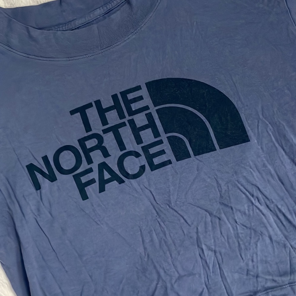 The North Face Blue Crop Top - Picture 2 of 4